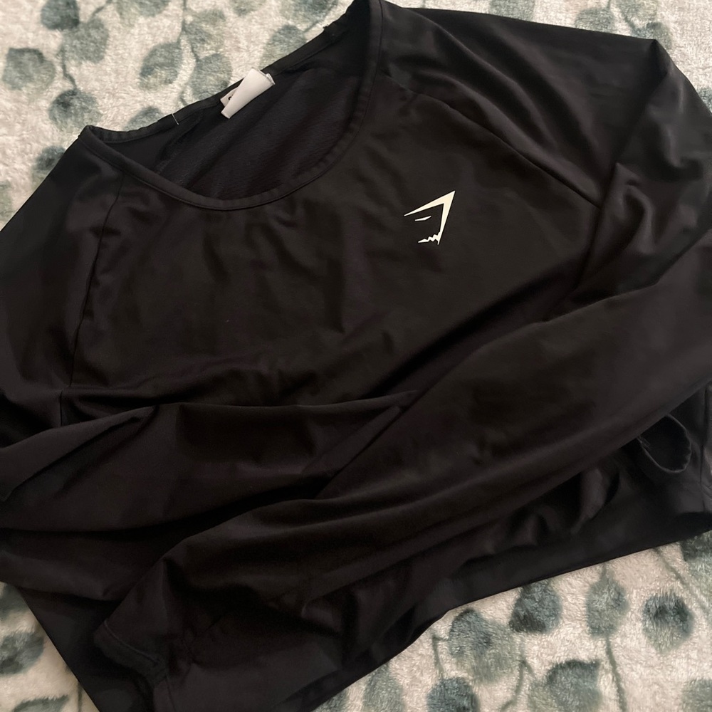 Gymshark cropped active shirt size M